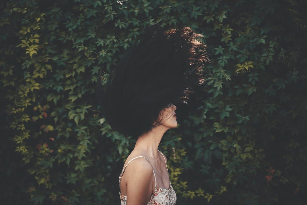 Pourquoi l’huile de chanvre fait-elle un excellent masque pour les cheveux?
